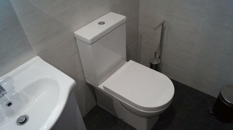 Hillcrest Cottage Карикфъргъс Екстериор снимка